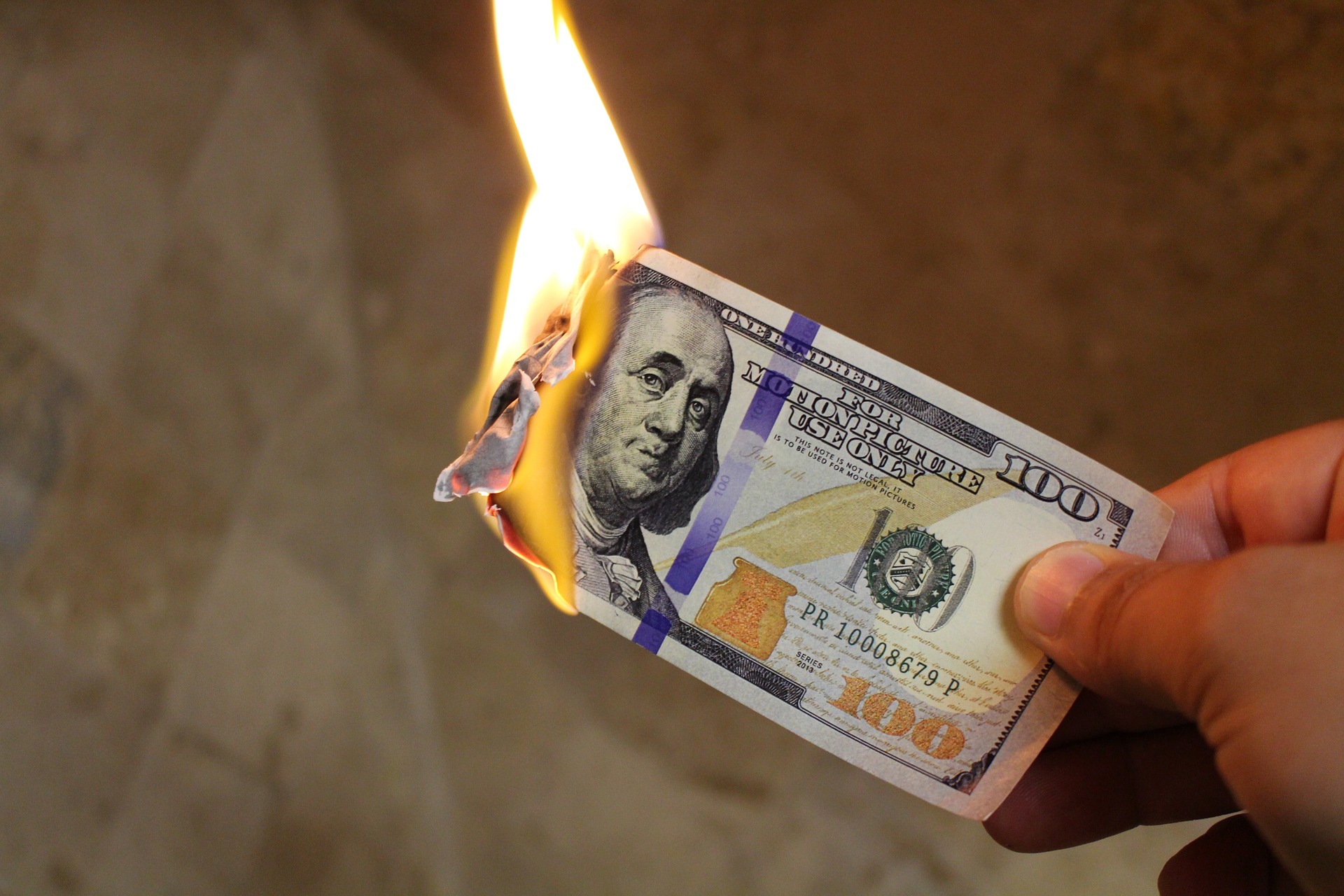burning-money-2113914_1920